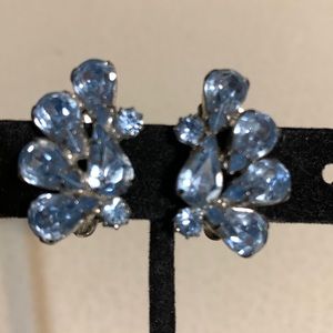Weiss silver tone blue rhinestone clip on earrings (175)